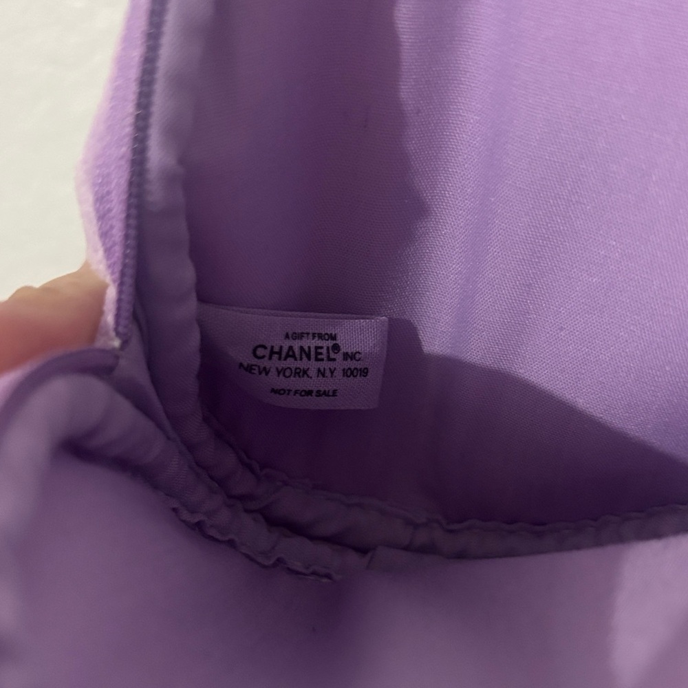 Chanel Lavender Round Cosmetic Case - Picture 4 of 5